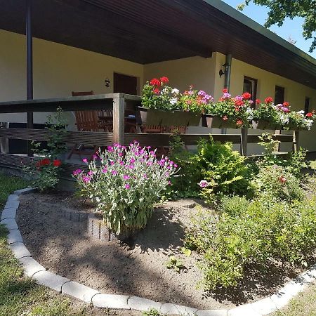 Ferienwohnanlage "Am Bernsteinsee" Apartment Dierhagen Exterior foto
